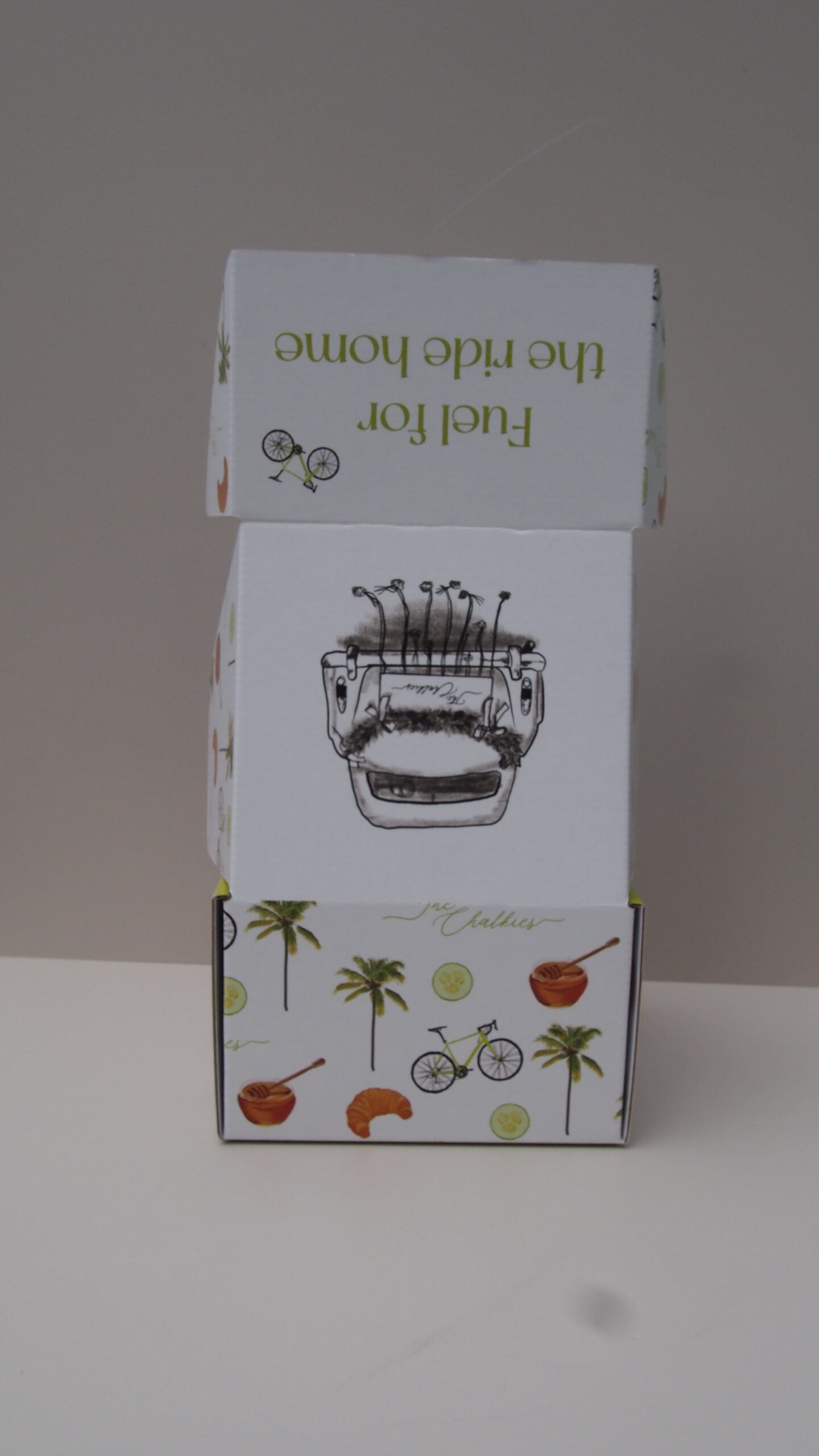 Modern romantic wedding menu with personalised name tag and gold clip.